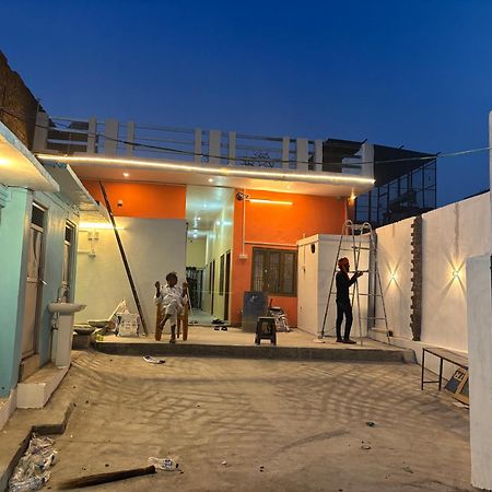 Shakuntala Guest House Ayodhya Eksteriør billede