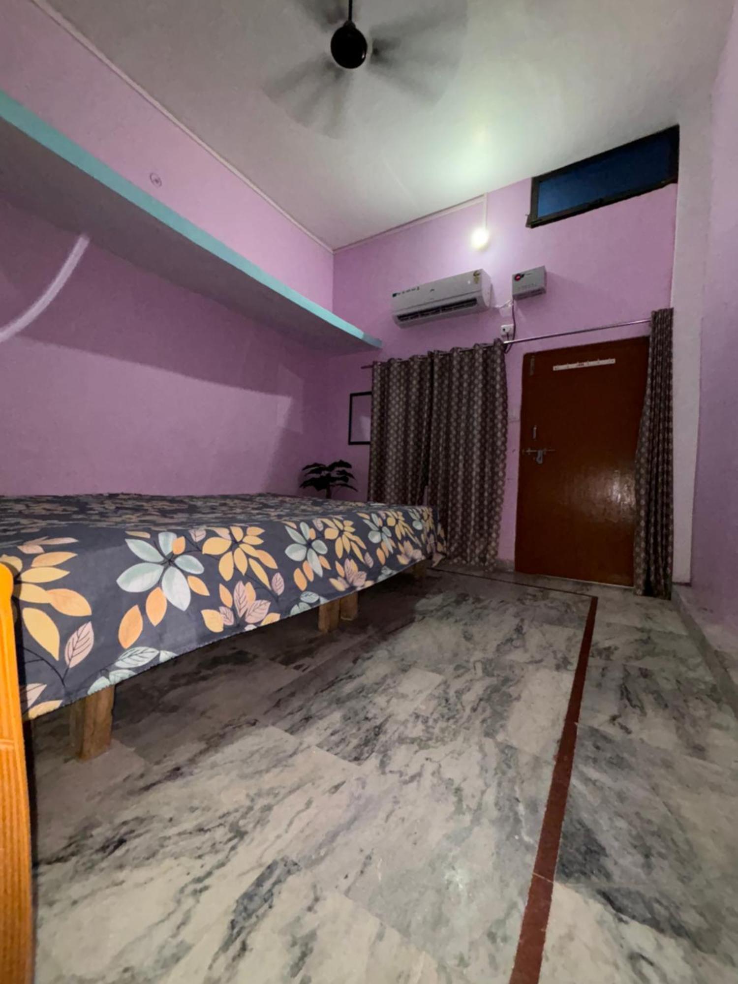 Shakuntala Guest House Ayodhya Eksteriør billede