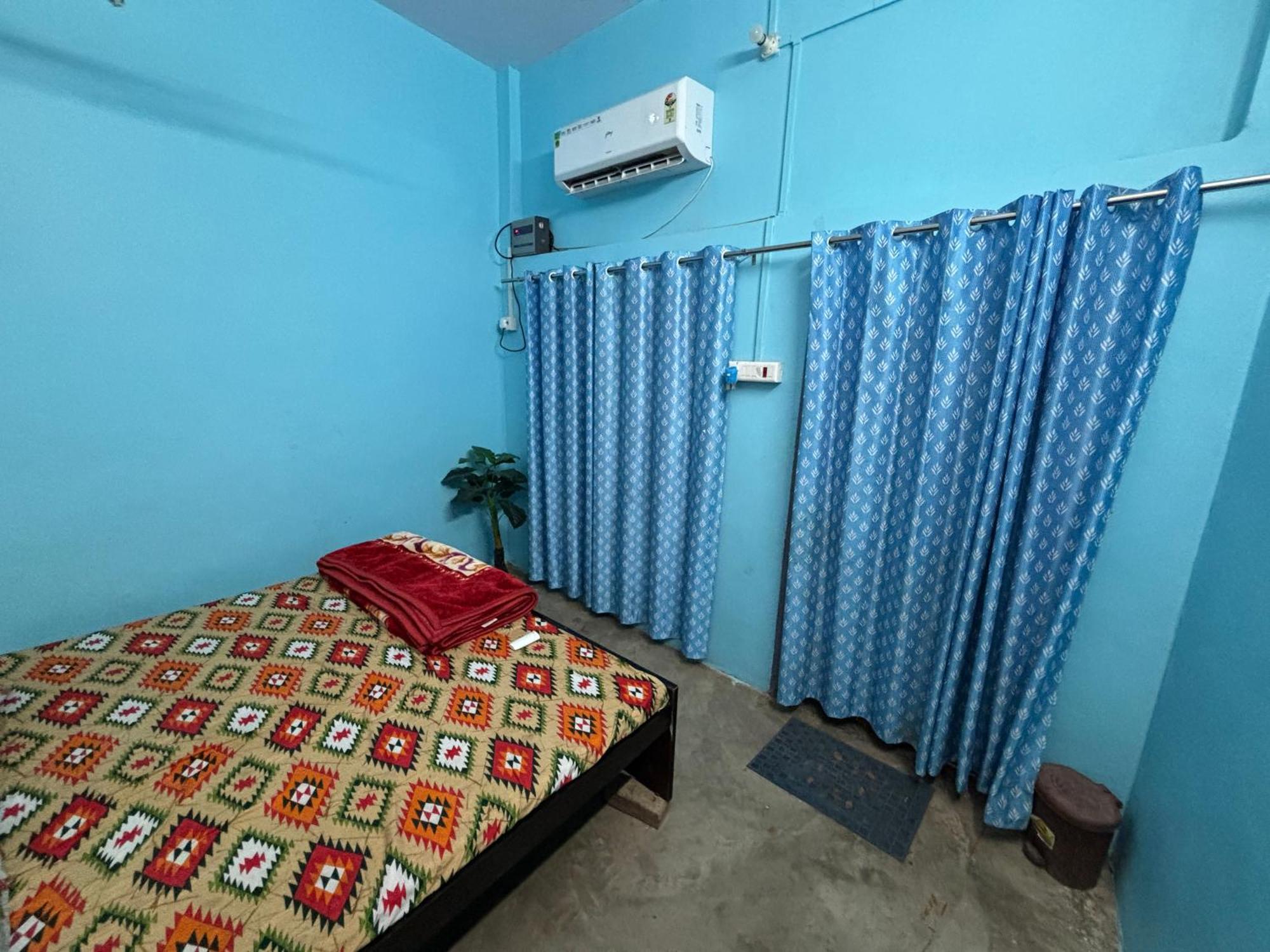 Shakuntala Guest House Ayodhya Eksteriør billede